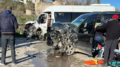 Osmaniye'de feci kaza: İşçi servisi ile ticari araç çarpıştı, 7 yaralı!