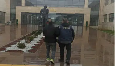 FETÖ'den aranan şahıs yakalandı : 6 yıl 3 ay hapis cezası bulunuyor