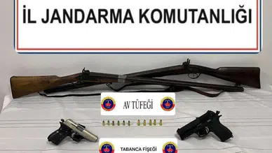 Burdur'da çok sayıda ruhsatsız silah ve mühimmat ele geçirildi