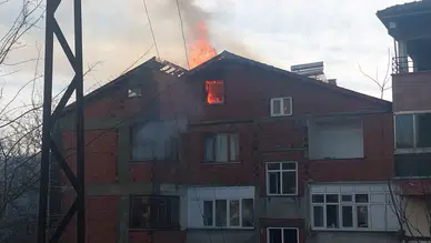 Zonguldak'ta 6 katlı binada yangın paniği