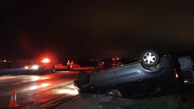 Çanakkale Çan'da kaza : Araç takla attı, 2 kişi yaralandı