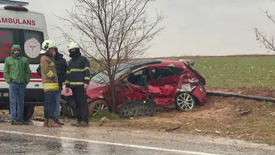 Mardin'de tır ile otomobilin çarpışması sonucu 1 kişi öldü, 3'ü ağır 4 kişi yaralı