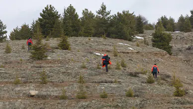 Elazığ'da 3 gündür kayıp yaşlı adamı arama çalışmaları sürüyor