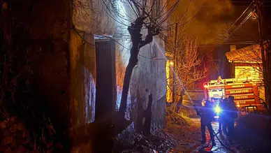 Bilecik'te köy evinde korkutan yangın!