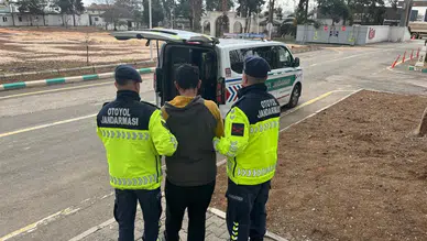 Şanlıurfa'da otomobilden hırsızlık: 1 kişi gözaltına alındı
