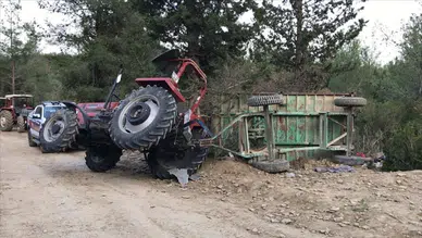 Kırklareli'de feci ölüm : Düz kontak yaptığı traktörün altında kaldı