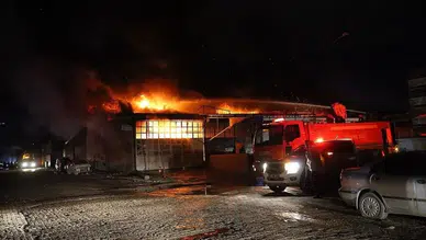 Fatih Sanayi Sitesi’nde korkutan yangın