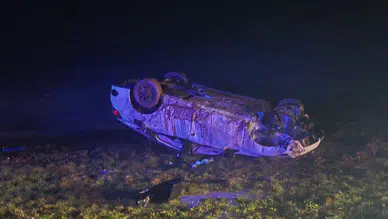 Bingöl-Diyarbakır karayolunda feci kaza : Otomobil takla attı, 2 yaralı