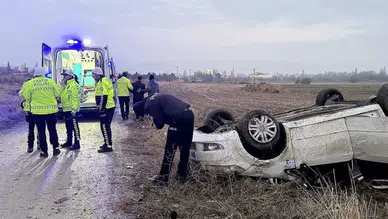 Ankara Beypazarı’nda sürücünün hayatını kaybettiği kazada 5 kişi yaralandı