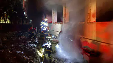 Siirt'te yangın : Eski üniversite yerleşkesi alev alev yandı