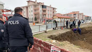 Erzincan’da inşaat kazısında doğalgaz hattı koptu : Mahallede panik yaşandı