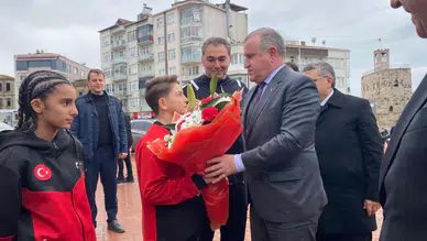 Bakan Bak, Sinop Şehir Stadyumu açılışına katıldı