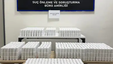 İzmir'de uyuşturucu baskını : 102 bin hap ele geçirildi