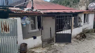 Kahramanmaraş'ta ev yangını : İtfaiye ekipleri müdahale etti