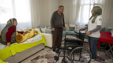 Mersin Büyükşehir Belediyesi'nden ücretsiz medikal malzeme desteği