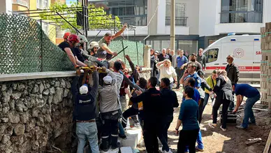Aksaray'da inşaatın dördüncü katından düşen işçi hayatını kaybetti