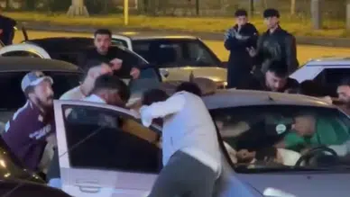 Karabük'te araç içindeki kişilere sokak ortasında saldırı