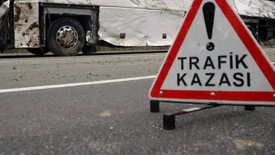 Ordu’da çöp kamyonu ile hafif ticari araç çarpıştı : 3 kişi yaralandı