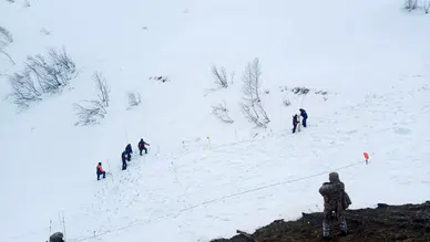 Artvin'de çığ felaketinde kaybolan çobanı arama çalışmaları yeniden başlatıldı