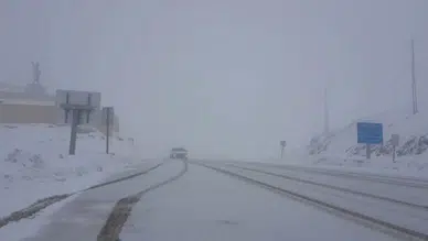 Mayıs ayının ortasında lapa lapa yağdı !