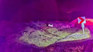 Bingöl'de otomobilin şarampole girmesi sonucu 8 kişi yaralandı