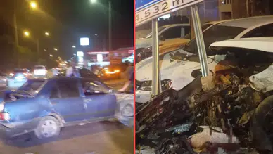 Muş'ta otomobil, park halindeki araçlara çarptı : 1'i ağır 3 yaralı