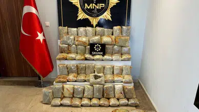 Muş'ta otomobilin bagajından 60 kilogram esrar çıktı