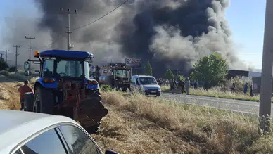Edirne'de bir iş yeri alevlere teslim oldu