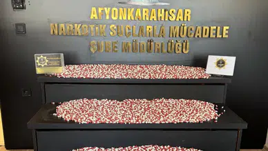 Afyonkarahisar'da kargo ile uyuşturucu sevkiyatına polis engeli