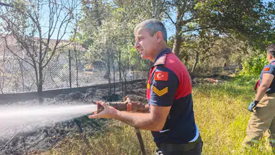 Safranbolu’da baraka ve ot yangını ekiplerin müdahalesiyle söndürüldü