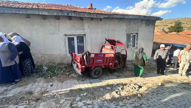Yozgat'ta elektrikli motosiklet evin duvarına çarptı : 6 yaralı