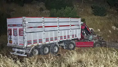 Kahramanmaraş'ta kamyon tıra arkadan çarptı : 1 yaralı