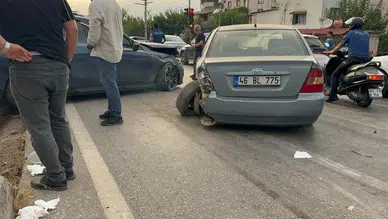 Osmaniye'de zincirleme trafik kazası : 2 yaralı