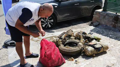 Bodrum'da denizin dibinden 75 kilo atık çıktı