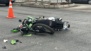 Burdur'da otomobille çarpışan motosikletin sürücüsü hastanede hayatını kaybetti