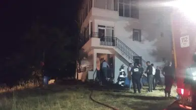 Malatya'da 2 katlı müstakil evde yangın çıktı