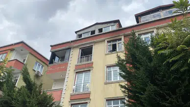 İstanbul Sultangazi'de çocuk odasında başlayan yangın tüm daireyi sardı