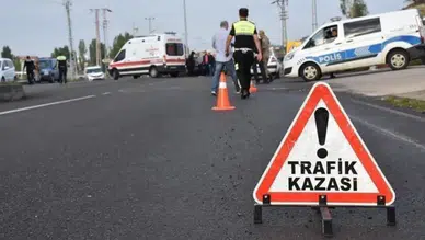 Adana Feke'de 3 araç arasında kaza : 2 yaralı