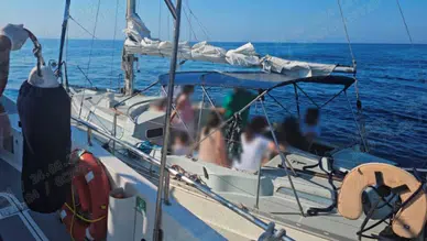 Didim açıklarında 16 düzensiz göçmen yakalandı : 1 tutuklama