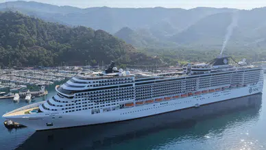 'MSC Divina' kruvaziyeri Marmaris'te