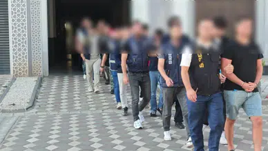 Kocaeli'de siber dolandırıcılık şebekesi çökertildi : 8 tutuklama