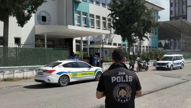 Osmaniye'de okul çevrelerinde güvenli eğitim mesaisi : Polis denetimlerine dron desteği!