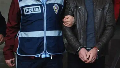 Turgutlu'da aranan hükümlü yakalandı : 70 yıl 5 ay kesinleşmiş hapis cezası vardı