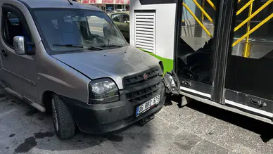 Kayseri'de Akraba Kavgası: Bıçaklı Saldırgan Kaçarken Otobüse Çarptı