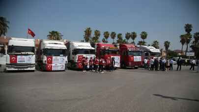Adana’dan selden etkilenen Kastamonu’ya 10 tır yardım malzemesi gönderildi