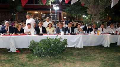 CHP Grup Başkanvekili Özgür Özel, Hatay’da partilileriyle bir araya geldi