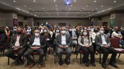 HDP’li Sancar, ”Demokratik Yerel Yönetimler Konferansı”nda konuştu: