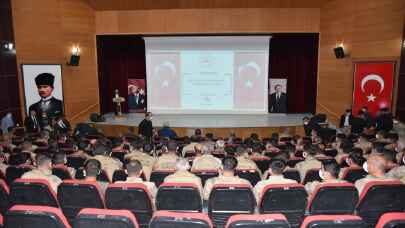 Hakkari’de güvenlik korucularına yönelik ”Hizmet İçi Eğitim Programı” düzenlendi