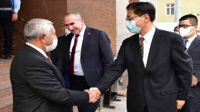 Büyükelçiler Shaobin ile Vaivars  Afyonkarahisar'da