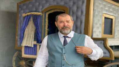 Fikret Kuşkan ile Özge Borak, TRT’nin mini dizisi ”Akif”te başrolü üstlendi